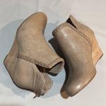 Report Womens Rosemary Closed Toe Wedge booties size 6 Photo 3
