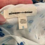 Silence + Noise Urban Outfitters White & Blue Floral Print Crop Top Womens S Photo 5