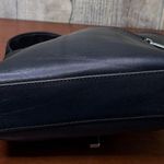 None UNBRANDED BLACK SHOULDER BAG OUTSIDE ZIPPERED POCKET OUTSIDE LATCHED POC… Photo 4