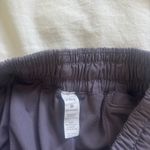 Lululemon RARE COLOR Hotty Hot Shorts Low-Rise Lined 2.5" Photo 2