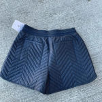 Athleta NWT  Apres Ski Short Shorts Black Size 4 Photo 3