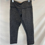 Lululemon  Wunder Under High Rise Legging Chevron Print Cropped Size 2 Photo 3