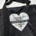 Victoria's Secret NEW 2 Piece Limited Edition London Fashion Show Duffle Bag Photo 3