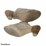 Adrienne Vittadini ‎ womens tan suade mules size 10M Photo 5