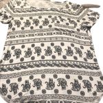 Hollister  short capped sleeved t-shirt with elephant print Photo 0