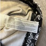 Abercrombie & Fitch Black And White Paisley Bandana Cropped Shirt Size M Photo 4