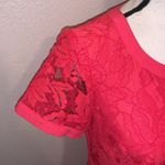 Donna Morgan  Geranium Short Sleeve Lace Sheath Work Dress Size 6 Hot Pink Photo 2