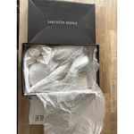 Saks 5th Avenue NWT Women's Saks Fifth Avenue Stiletto Pumps Silver Metallic Leather size 8 Photo 1