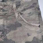 Hudson Jeans Hudson Collin Mid-Rise Super Skinny Ankle Gray Camo Stretchy Distressed Jeans 25 Photo 6