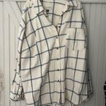 Universal Threads Oversized Flannel Photo 0