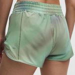 Lululemon  Hotty Hot High-Rise Lined Short 2.5" Chroma Drift Green Multi / Palm Court Photo 0