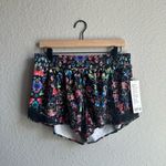 Lululemon 🖤🆕 Multi Floral Hotty Hot LR Lined Shorts✨NWT✨ Photo 4