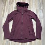 Athleta  Stronger Hoodie in Burgundy, Size Small Photo 0