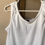 FINAL MARKDOWN Ladies White tank top medium Photo 4