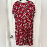 Leota 🎄 Floral Red Wrap Dress Photo 3