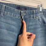 Talbots Simply Flattering 5-Pocket Jean Embroidered Cropped Blue Wash Size 16 Photo 2