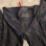 Spanx  Leggings size M excellent condition please see pictures inseam 27” Photo 13
