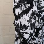 Swim cover up NEW black white floral Time & Tru 2x 20w 22w batwing vacation Photo 2