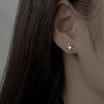 CZ cubic zirconia star stud earrings for men women streetwear unisex style Silver Photo 3