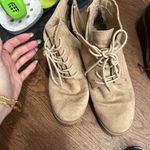 Women's Tan Lace Photo 2