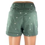 Old Navy Green Floral Daisy Embroidered Mid Rise Everyday Casual Chino Shorts 2 Photo 2