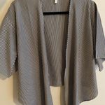 Amazing Lace Crop Top Photo 2