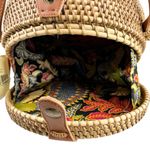 Natural Hand Photo 4