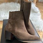Banana Republic  booties western like Olive/brown color size 6 real suede Photo 0