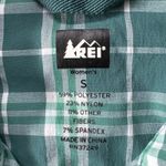 Rei Shirt Button Up Metal Snap Women Small Long Sleeve Roll Tap Nylon Fishing Green Photo 3