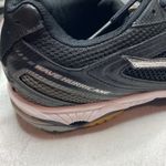 Mizuno black and silver tennis shoes size 9 Photo 3
