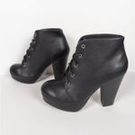 Bonnibel Black Heeled Lace Up Platform Ankle Booties Faux Leather Women's 9 Photo 4