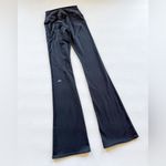 Alo Yoga Women's Black Flare Leggings size XXS Photo 1