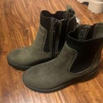 No Boundaries Stylish Olive Green Chelsea Boots Photo 2