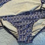 Sea y sand Blue Geometric One Piece Swimsuit with Neckline Size 12 Photo 8