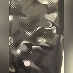 Avia  black white and gray camo athletic leggings NWOT Photo 3