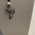 MARCIE USA Flower Pewter Cross Pendant With Pearl Necklace Vintage Silver Photo 2