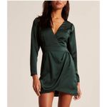 Abercrombie & Fitch Abercrombie Green Long-Sleeve V-Neck Wrap Dress Size Small Photo 1