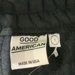 Good American  The High Waist Sweatskirt Black Size 1 Pockets Elastic Waist Sport Photo 2