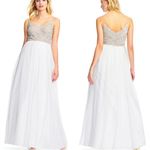 Adrianna Papell ADRIANNA PAPEL Beaded Bodice Mesh WEEDING Gown Photo 1