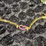 Gold and Pink lips Chain bracelet Photo 2