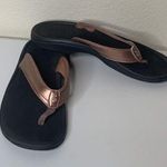 Olukai Rose Gold Pink Women’s Flip Flop Sandals Size 8 Photo 0