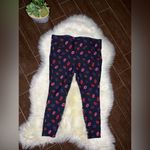 Torrid  Pixie black w/ pink/purple/red Lip Print Leggings Sz 2 (18/20) Photo 1