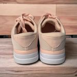 Avia Pair of Women Sneakers Size 11  Lightweight Shoes - New Photo 2