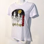 Harry Potter NWOT  Hogwarts Graphic T Shirt Top New Photo 1