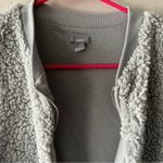 Aerie 🛍️ Grey Sherpa Vest Size Medium Photo 2