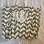 Charming Charlie Cream & Gray Chevron Sleeveless Dress Photo 2
