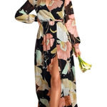 Lulus  - NWT Wondrous Water Lilies Black Floral Print Maxi Dress Sz M Photo 0