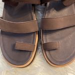 Merrell  leather sandals size 10 brown color BNWOT see all pictures Photo 2