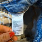 American Eagle  high rise mom short cuffed hem size 6 Photo 6