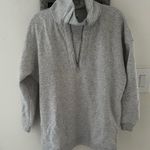Old Navy women’s grey oversized sweater Photo 0